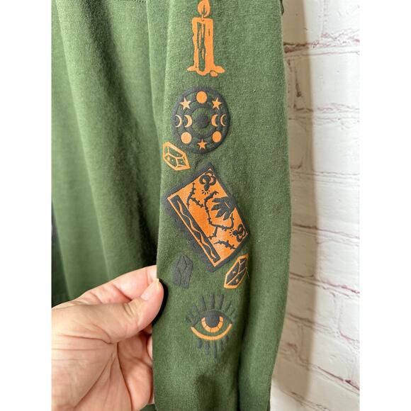 Disney Hocus Pocus 2 Spirit Jersey Green Womens Large - Picture 5 of 8